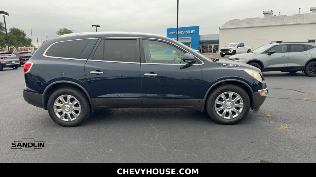 Used 2012 Buick Enclave Leather FWD image 2