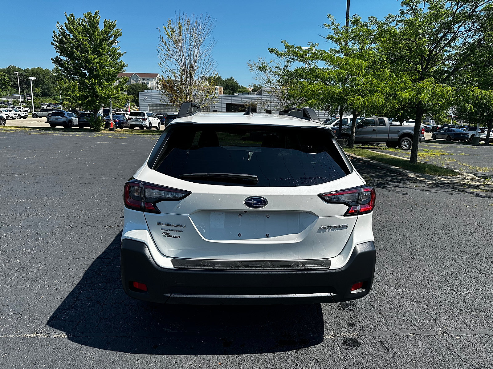 Certified 2025 Subaru Outback Premium AWD/4WD image 4