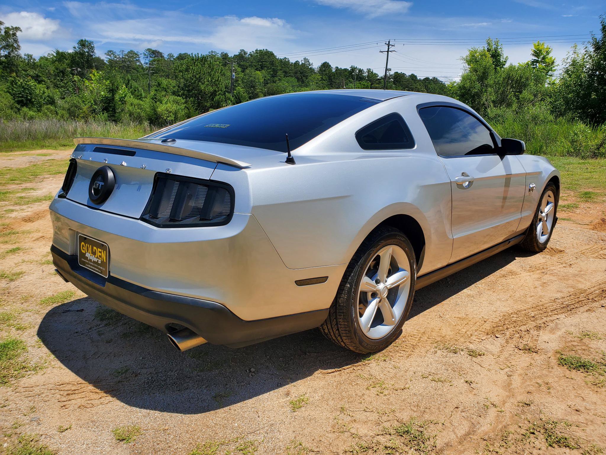 Used 2010 Ford Mustang GT Premium RWD image 7