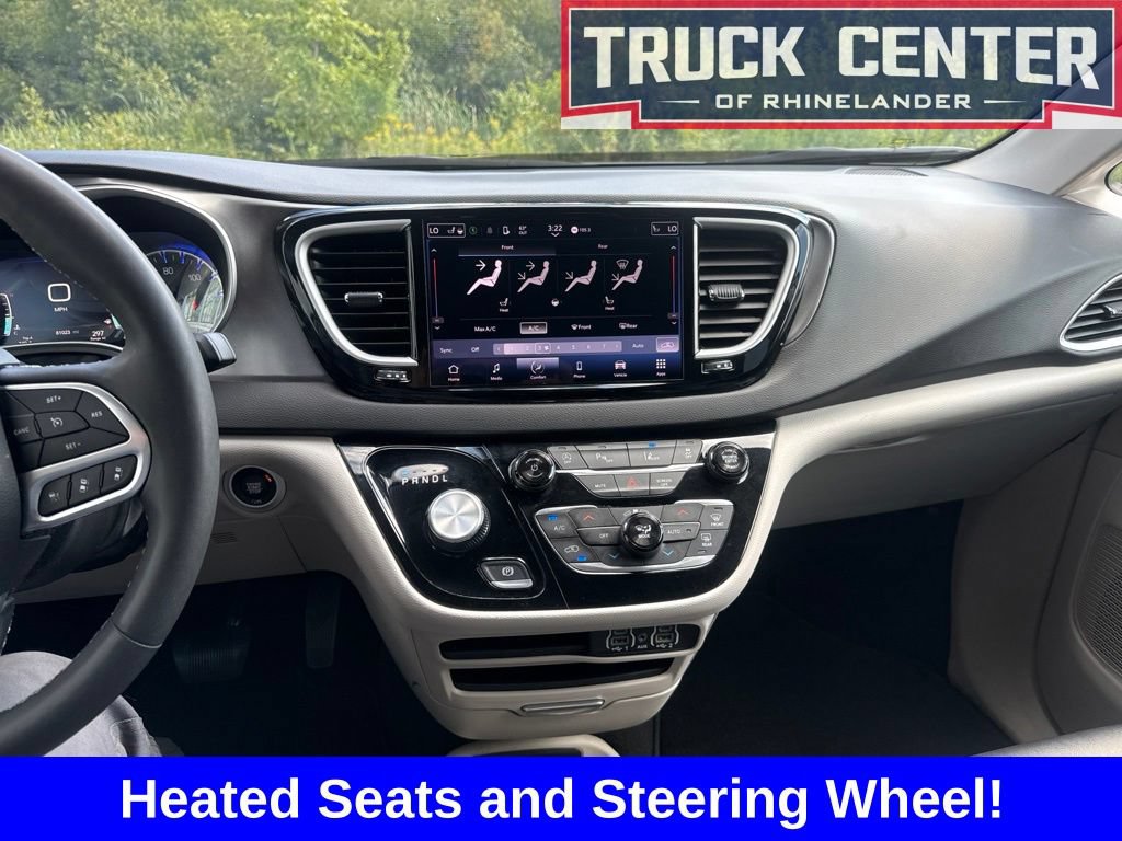 Used 2024 Chrysler Pacifica Touring-L FWD image 17
