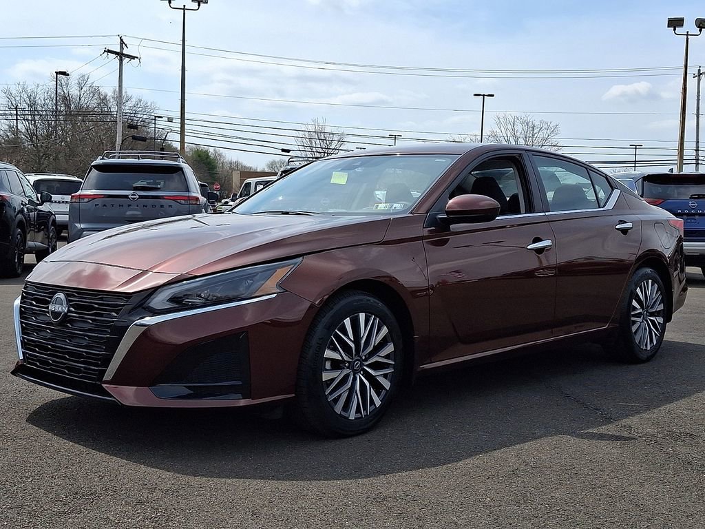 Certified 2023 Nissan Altima 2.5 SV FWD image 3