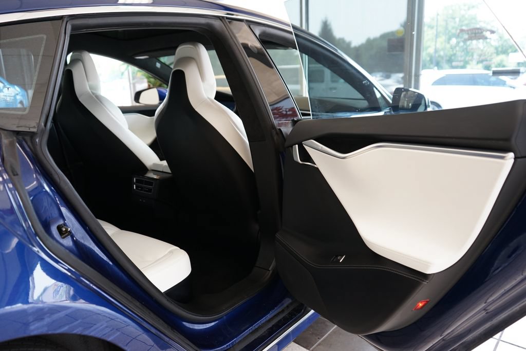 Used 2017 Tesla Model S 100D AWD/4WD image 46