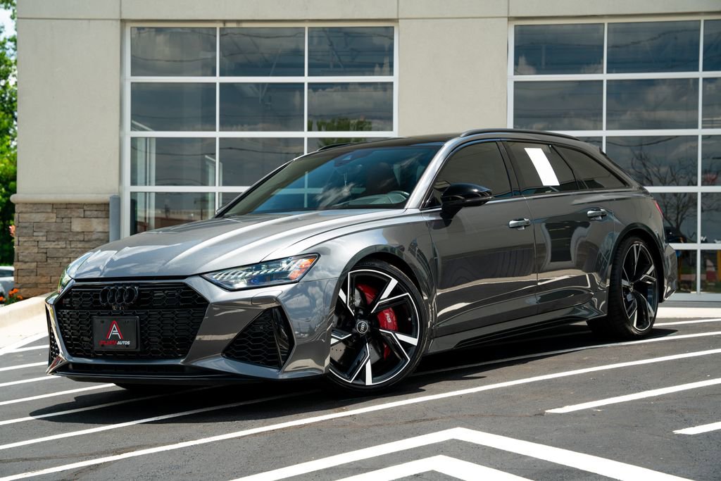 Used 2022 Audi RS 6 w/ Executive Package AWD/4WD image 2