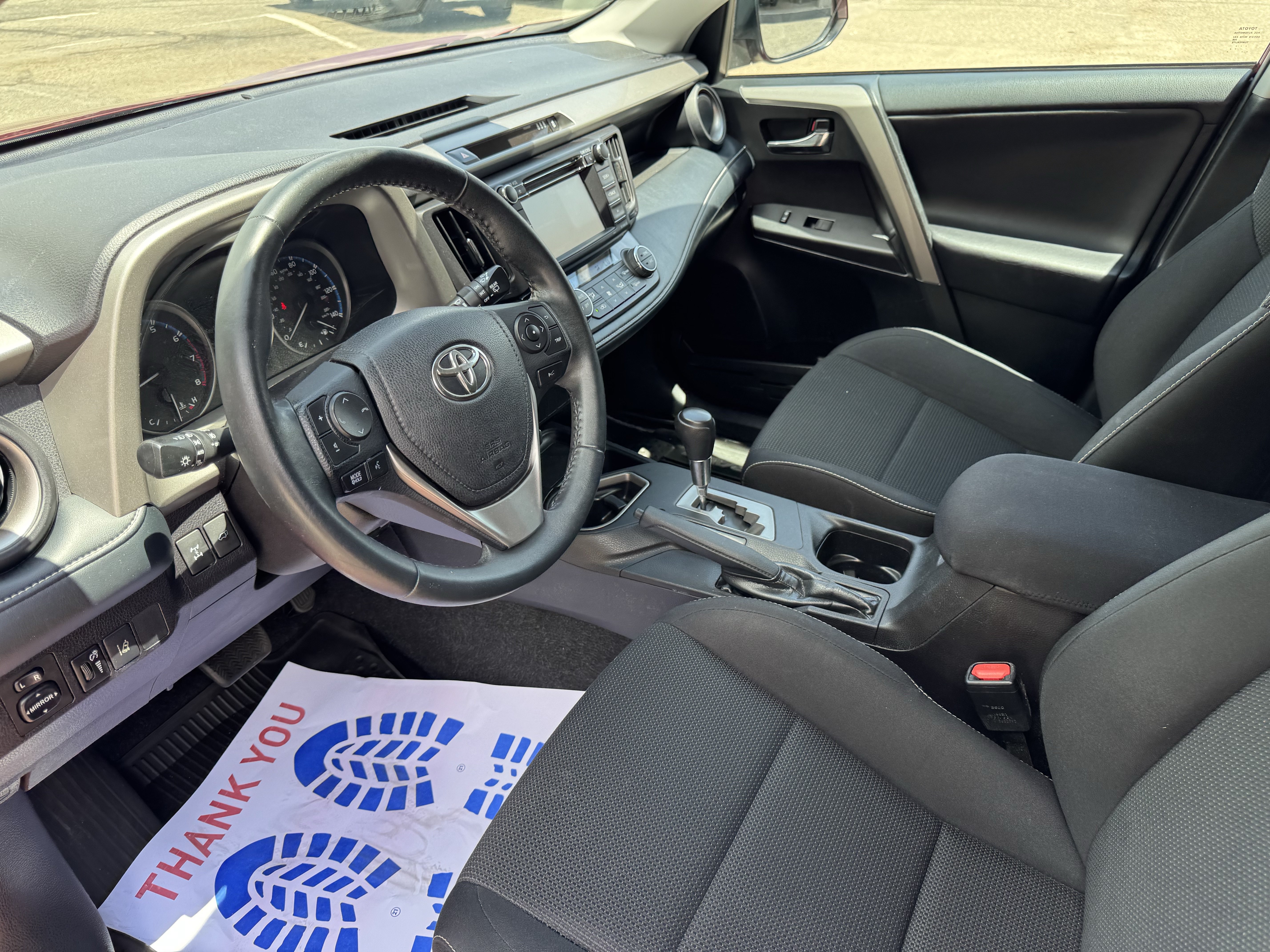 Used 2018 Toyota RAV4 XLE AWD/4WD image 18