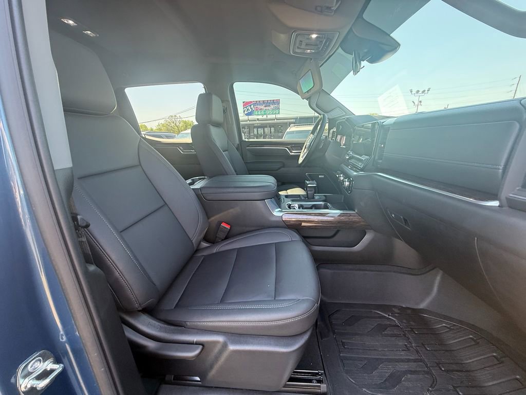 Used 2025 GMC Sierra 1500 Elevation w/ Elevation Premium Package image 23