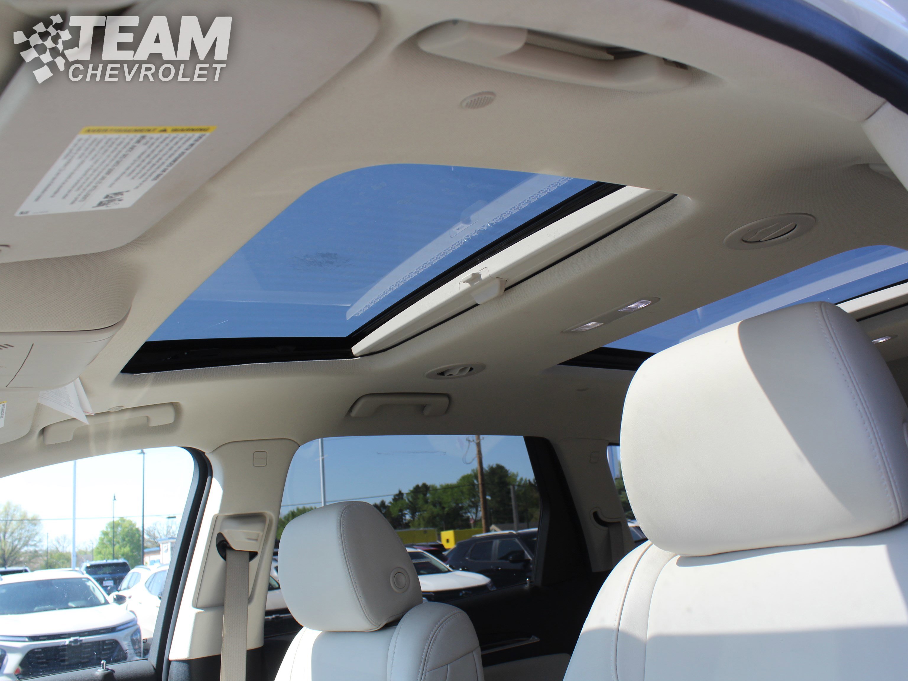 Used 2023 Buick Enclave Essence w/ Experience Buick Package AWD/4WD image 12