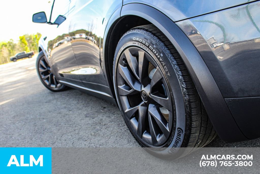 Used 2024 Tesla Model X image 16