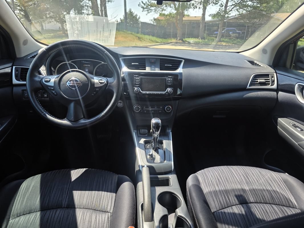 Used 2016 Nissan Sentra SV FWD image 21