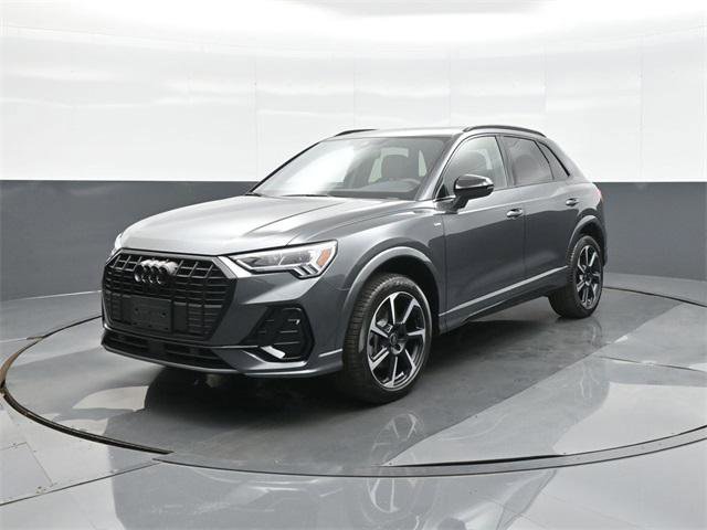 Certified 2025 Audi Q3 2.0T Premium Plus image 3