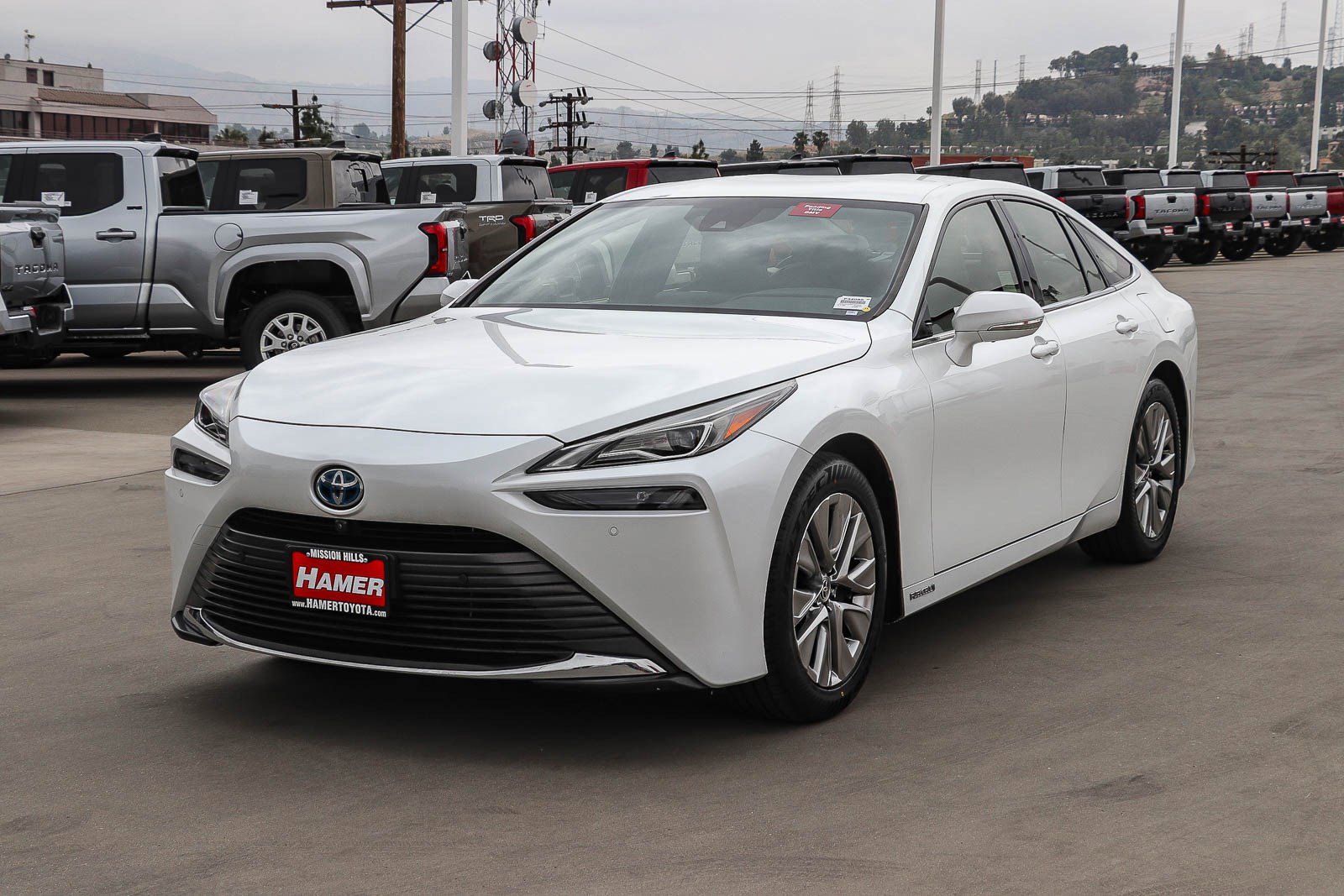 Used 2022 Toyota Mirai XLE w/ Advanced Technology Package image 3