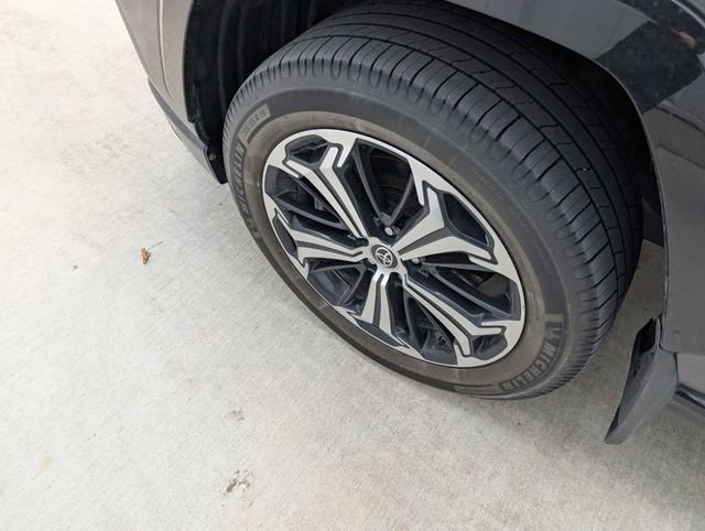 Used 2022 Toyota RAV4 XSE w/ Weather Package image 8