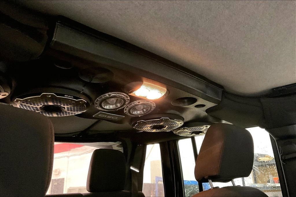 Used 2013 Jeep Wrangler Unlimited Sport image 18