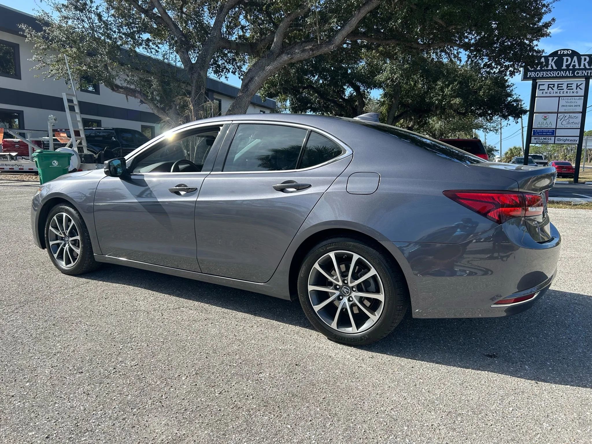 Used 2017 Acura TLX V6 w/ Technology Package image 15