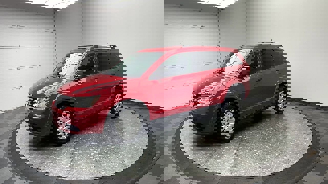 Used 2019 Dodge Journey SE image 30