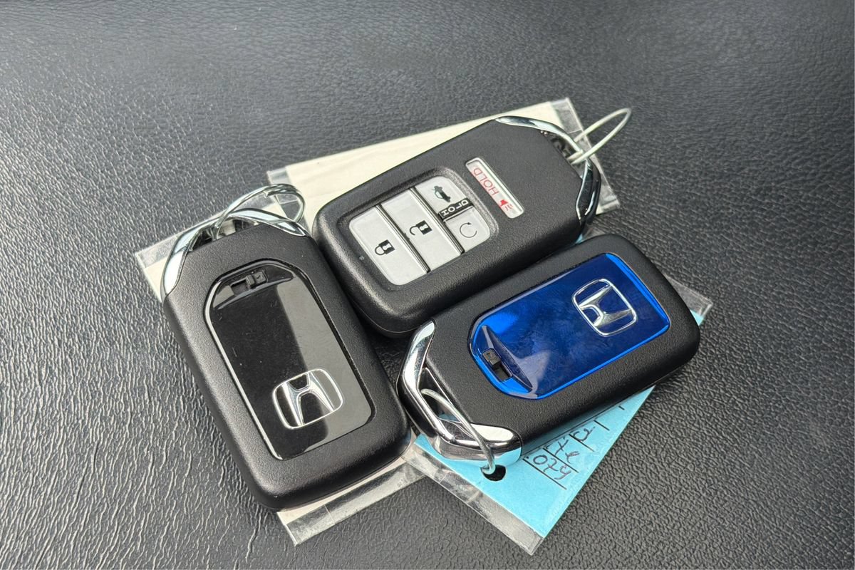 Used 2018 Honda Accord EX image 37