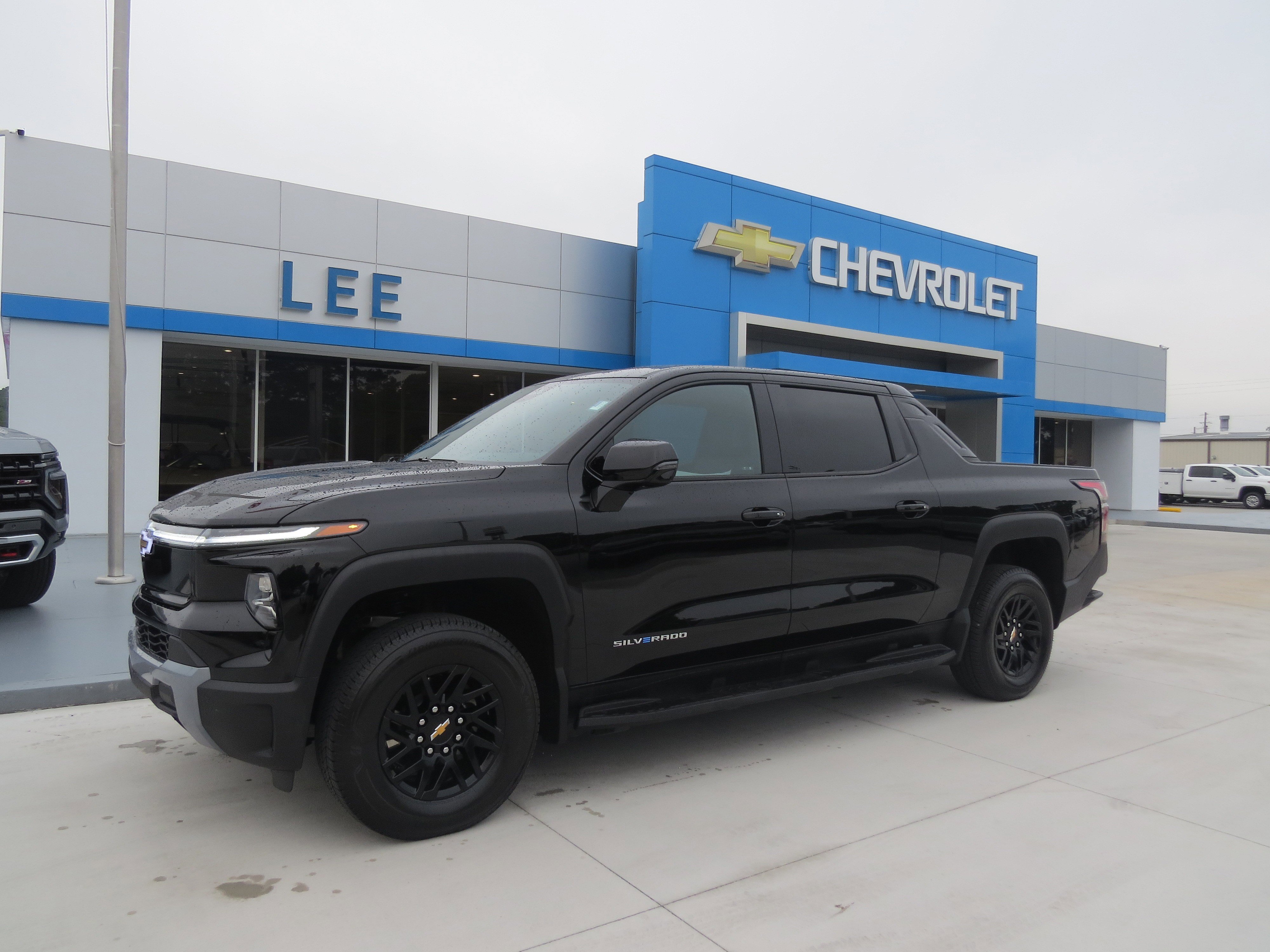 Used 2025 Chevrolet Silverado EV LT