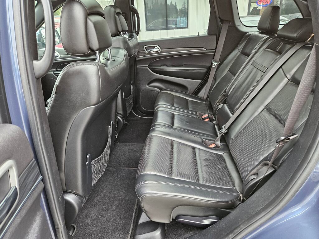 Used 2021 Jeep Grand Cherokee Limited w/ Luxury Group II image 16