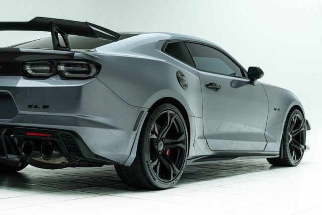 Used 2019 Chevrolet Camaro SS RWD image 13