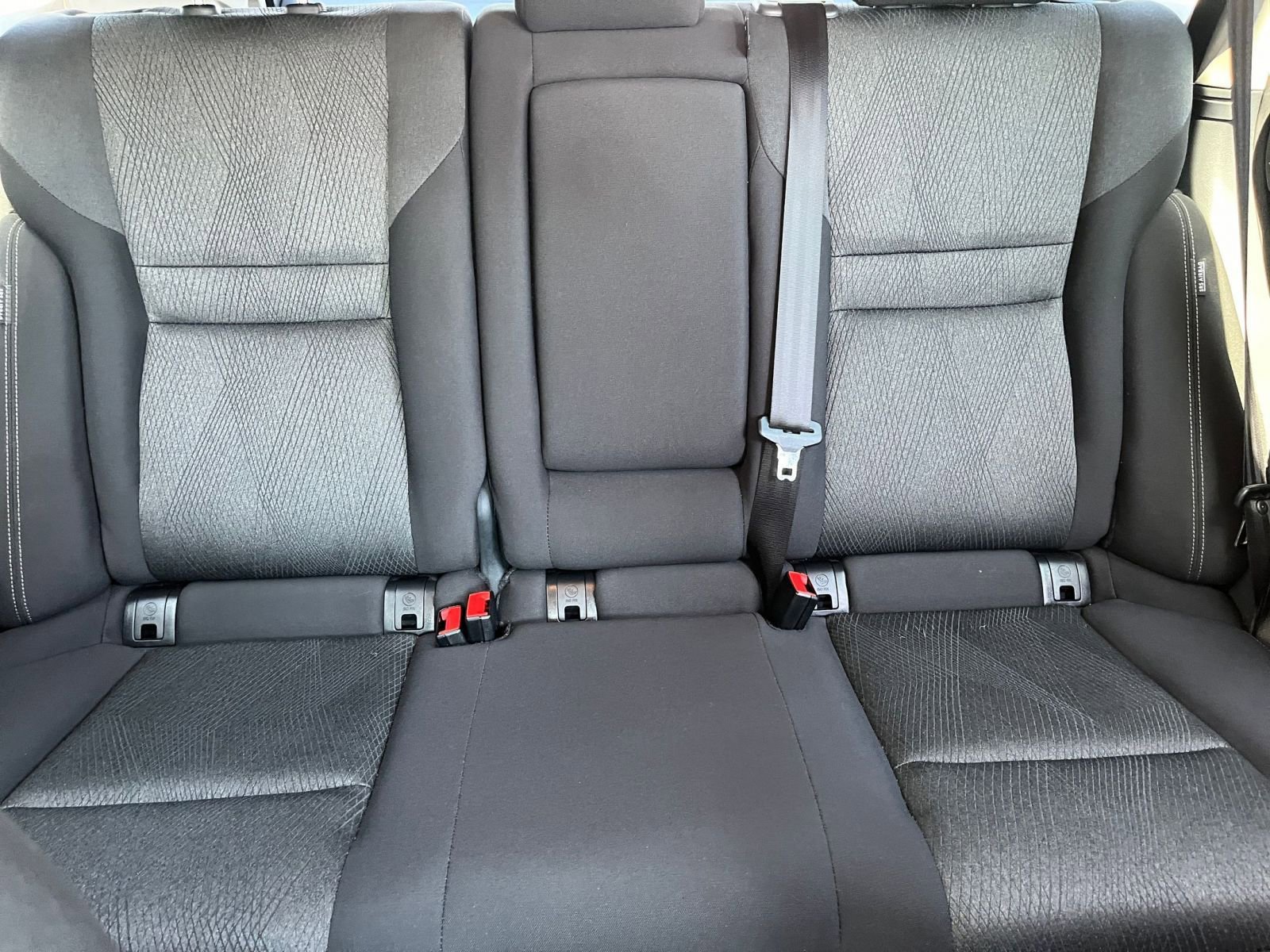 Used 2025 Nissan Rogue SV FWD image 38