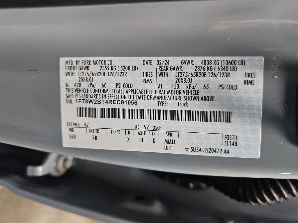 Used 2024 Ford F250 Platinum w/ FX4 Off-Road Package image 34