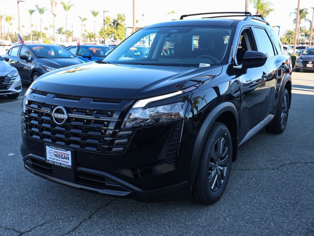 New 2026 Nissan Pathfinder SV image 8