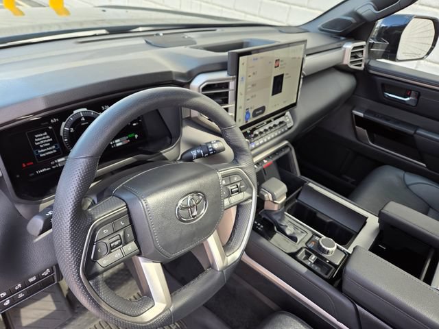 Used 2025 Toyota Sequoia Limited w/ Tow Technology Package AWD/4WD image 22