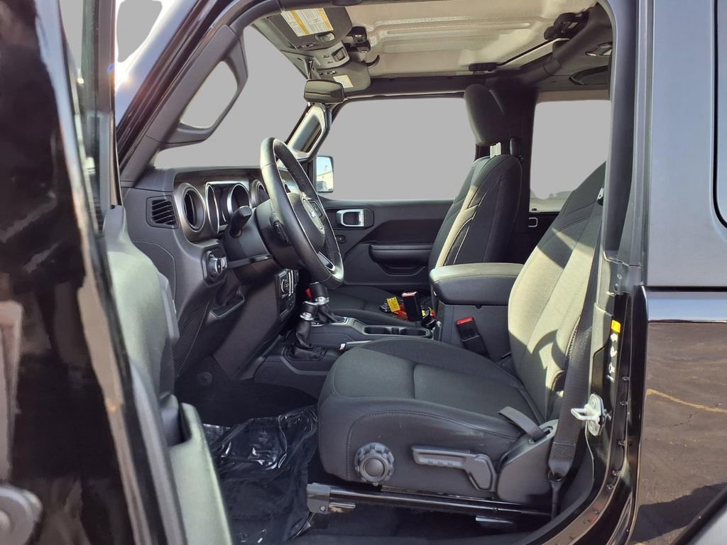 Used 2020 Jeep Wrangler Sport image 21