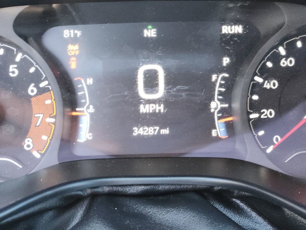 Used 2024 Jeep Compass Latitude image 30