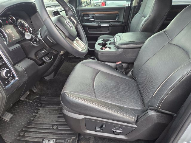 Used 2016 RAM 1500 Laramie w/ Convenience Group AWD/4WD image 10