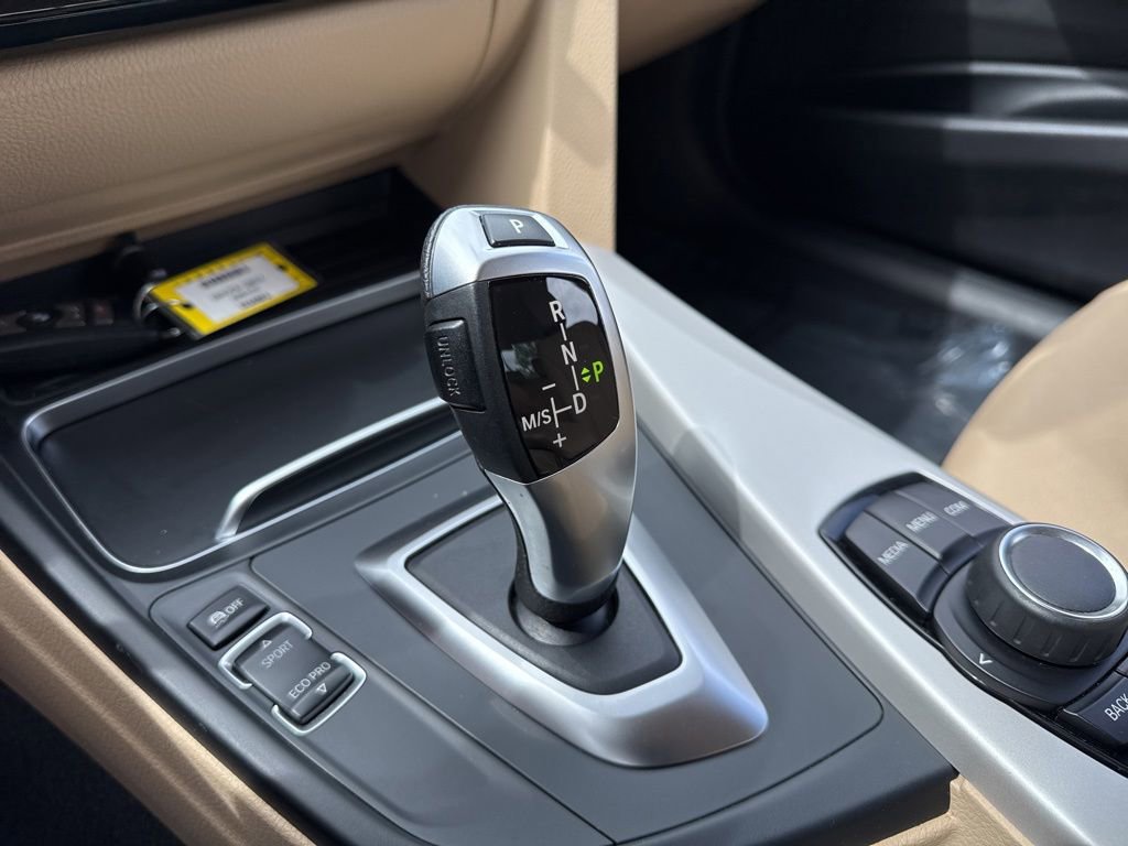 Used 2018 BMW 320i xDrive Sedan AWD/4WD image 21