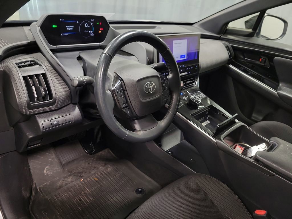 Used 2023 Toyota bZ4X XLE w/ Weather Package image 13