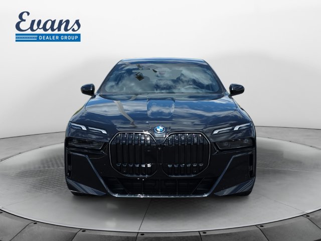 New 2026 BMW 750e xDrive AWD/4WD image 10