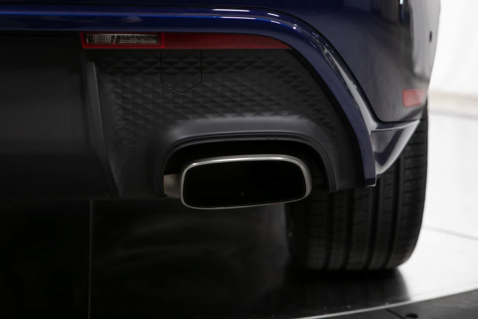 Certified 2023 Porsche Macan AWD/4WD image 20