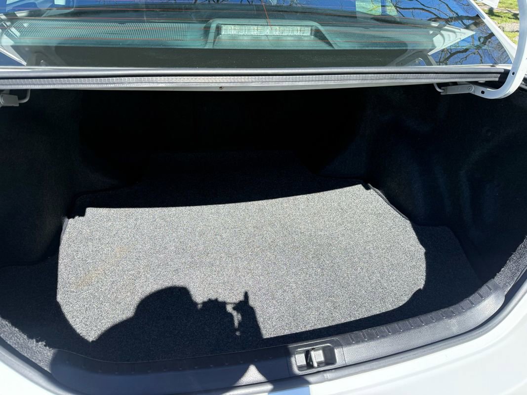 Used 2017 Toyota Corolla SE image 31