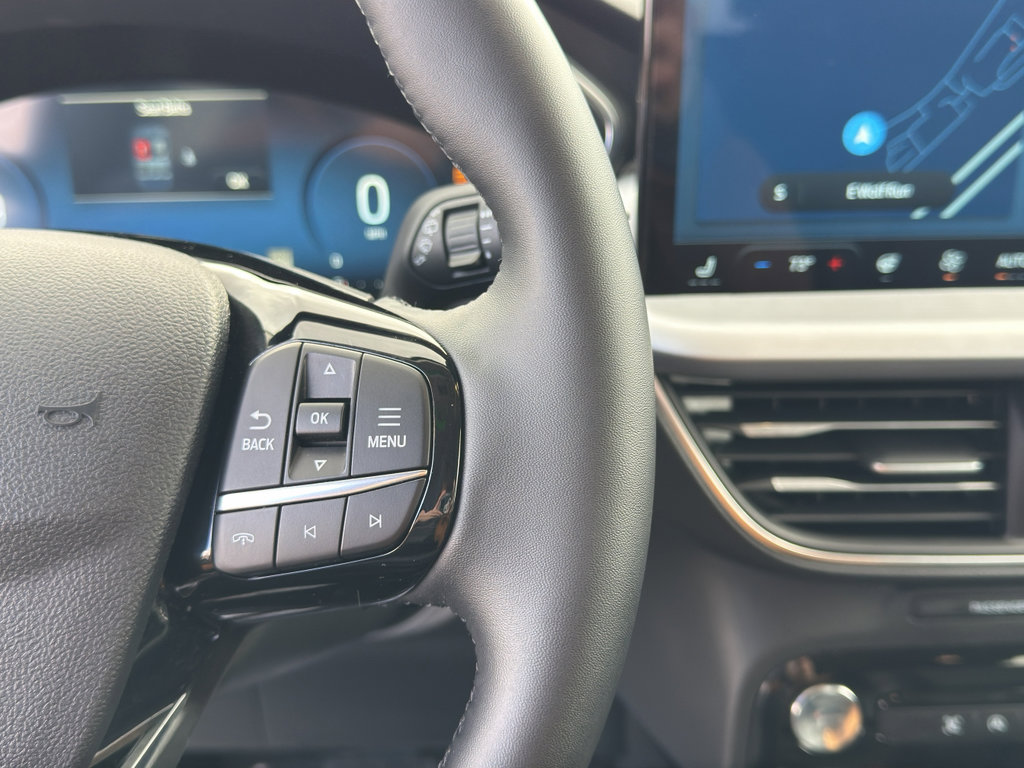 Used 2025 Ford Escape Platinum AWD/4WD image 33