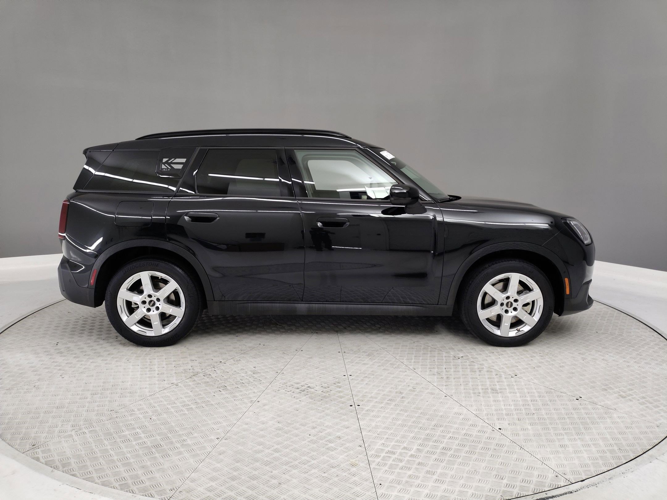 Used 2025 MINI Cooper Countryman S w/ Comfort Package Max image 5