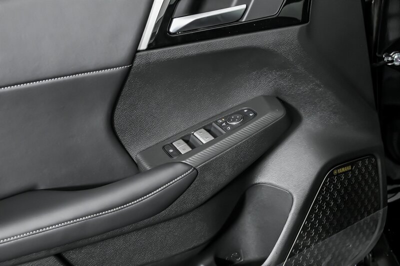 New 2026 Mitsubishi Outlander SE AWD/4WD image 10