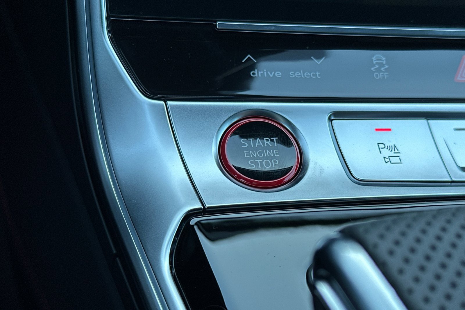 New 2025 Audi RS 6 performance image 22