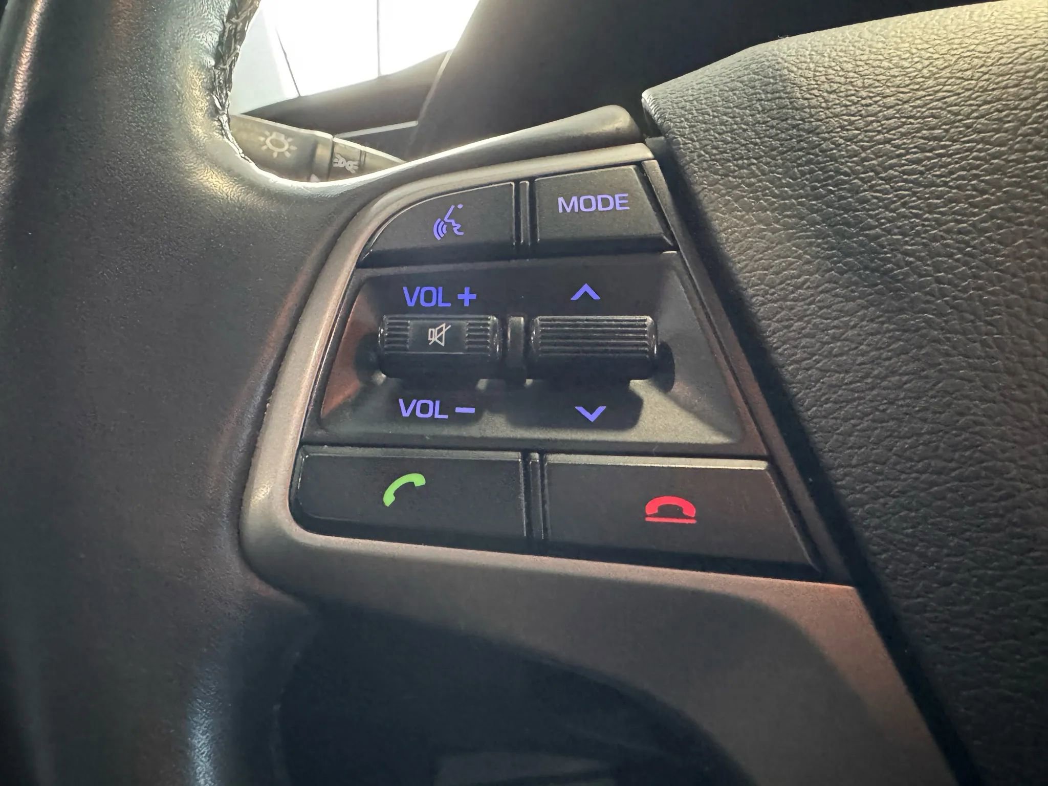 Used 2017 Hyundai Elantra Value Edition image 23