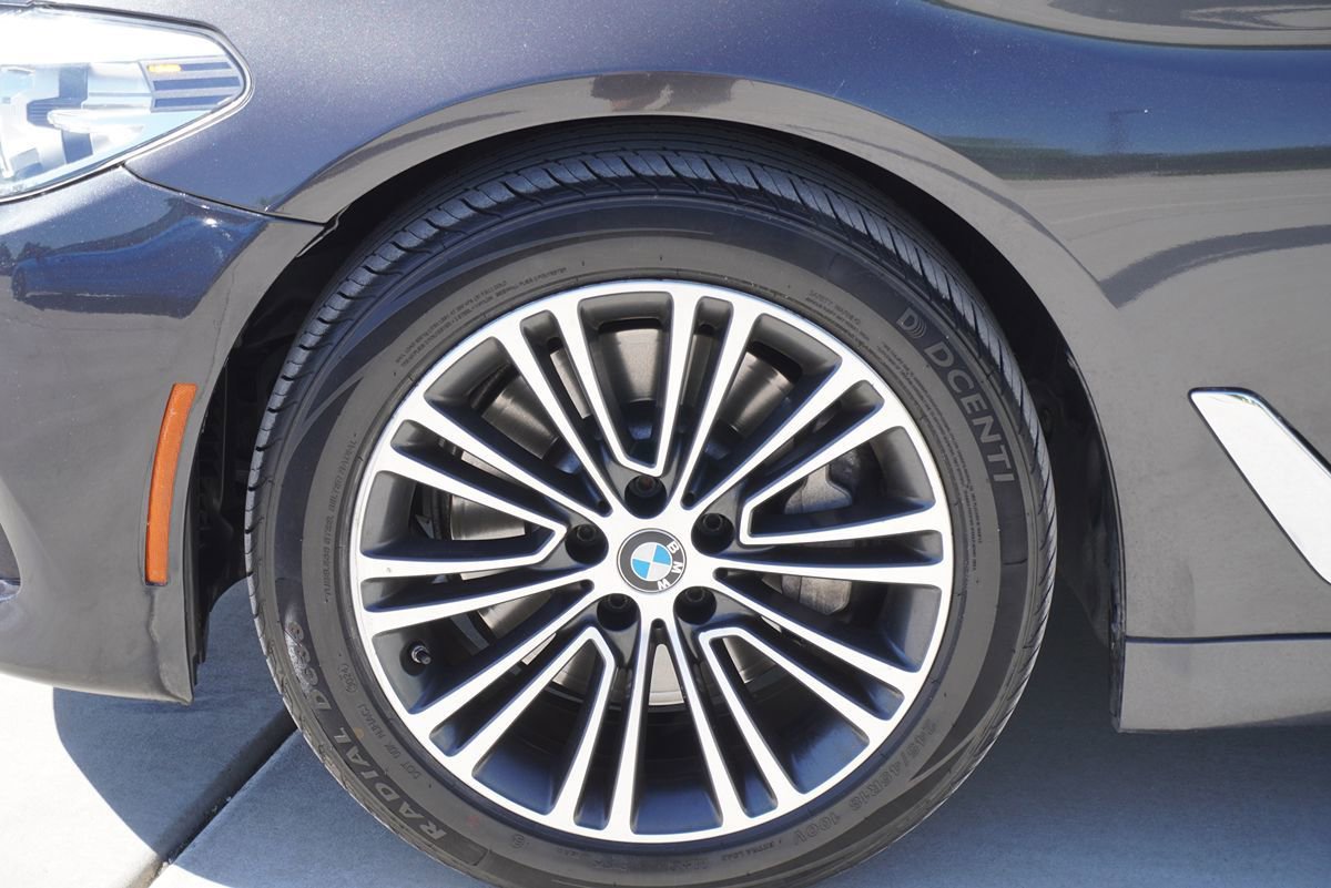 Used 2018 BMW 530i RWD image 4