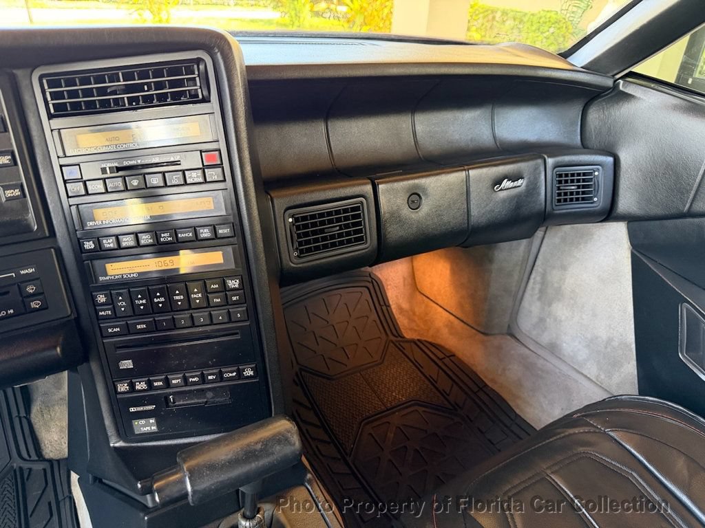 Used 1990 Cadillac Allante FWD image 12