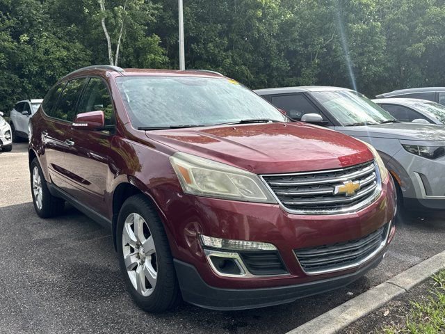 Used 2016 Chevrolet Traverse LT w/ Style and Technology Package FWD image 1