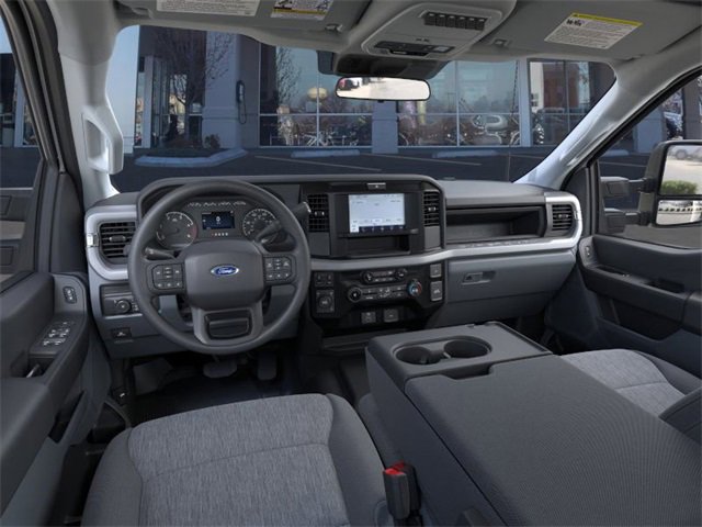 New 2026 Ford F550 4x4 Supercab Super Duty image 2