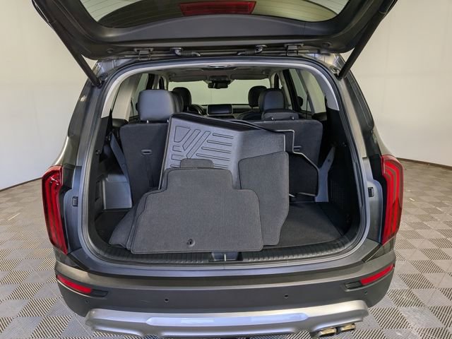 Used 2021 Kia Telluride EX w/ EX Premium Package image 15