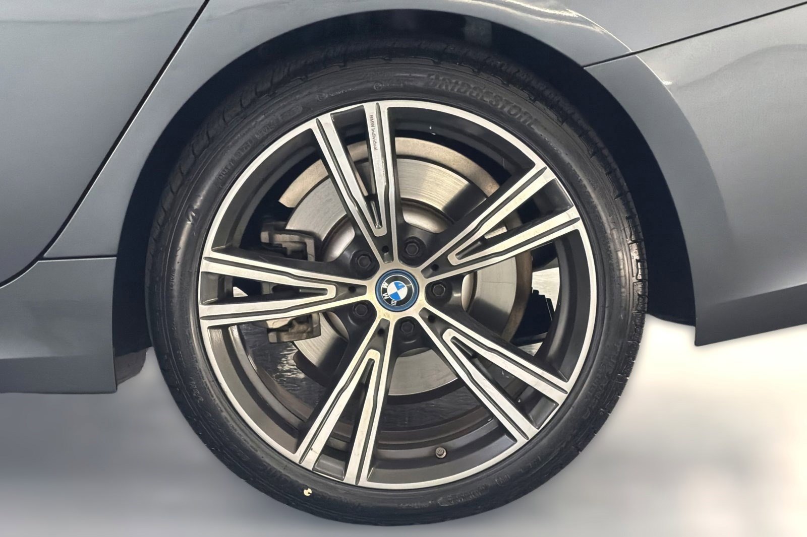 Used 2022 BMW 330e w/ Premium Package image 11