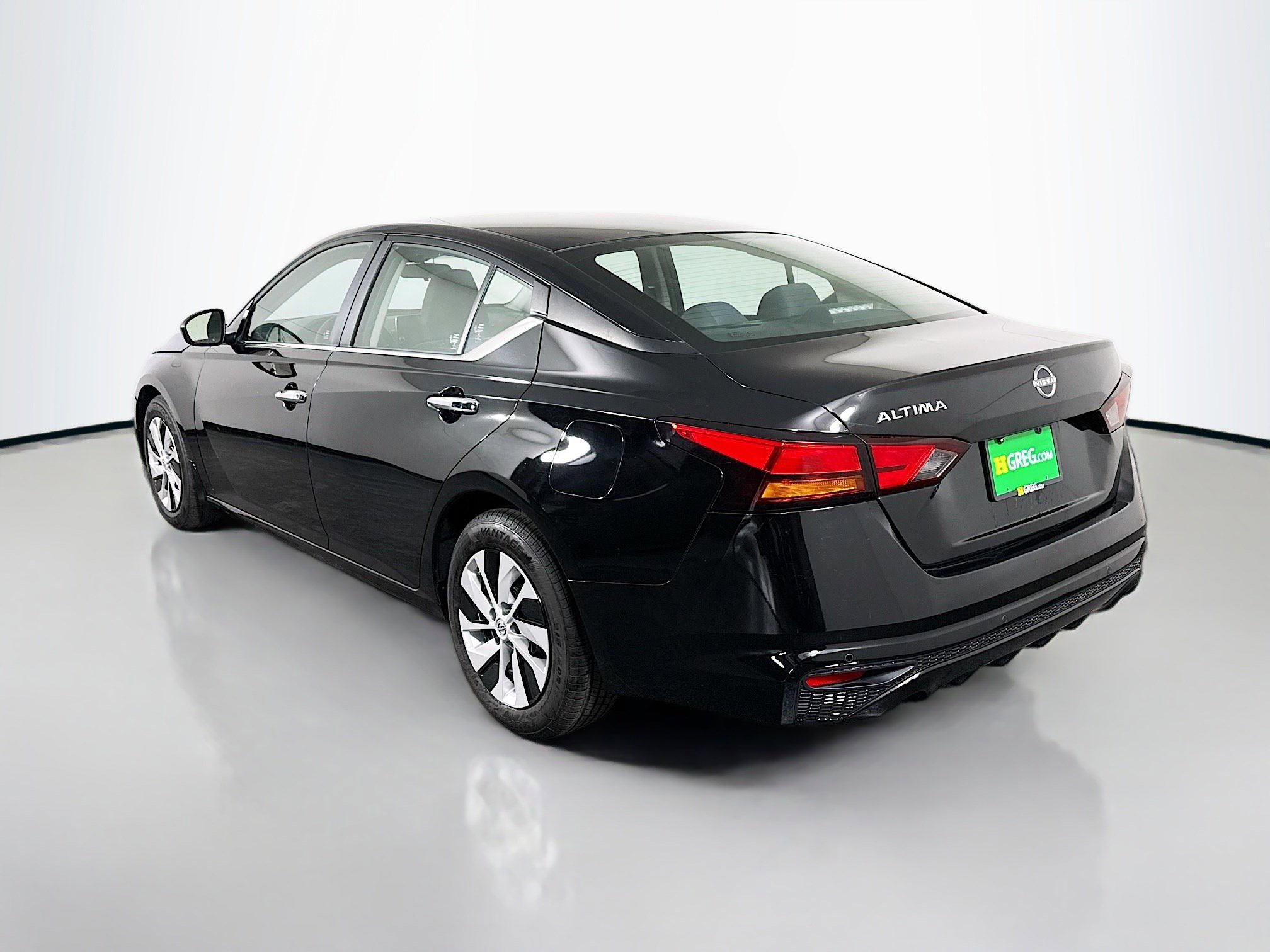 Used 2023 Nissan Altima 2.5 S image 7