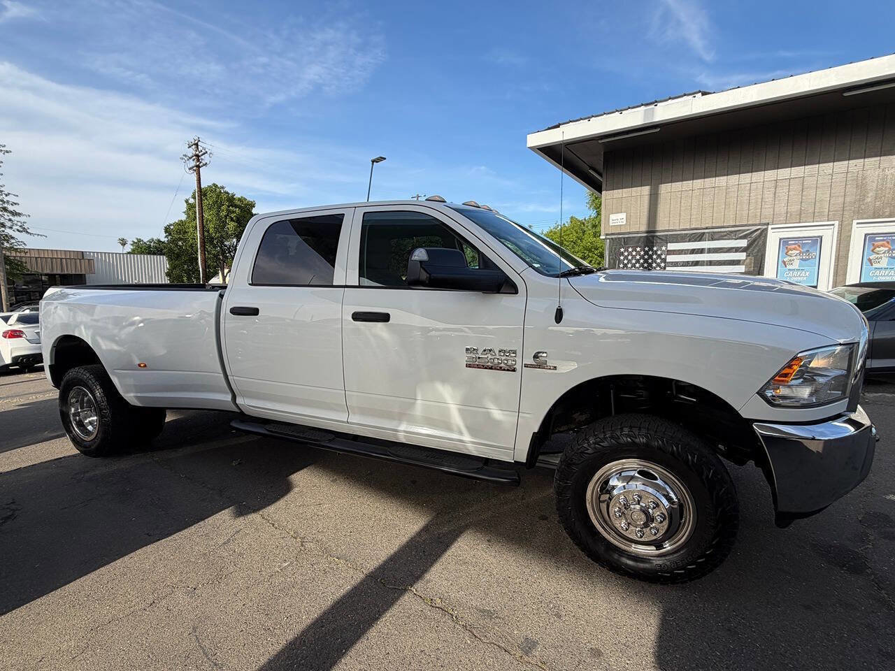 Used 2016 RAM 3500 Tradesman w/ Chrome Appearance Group image 8