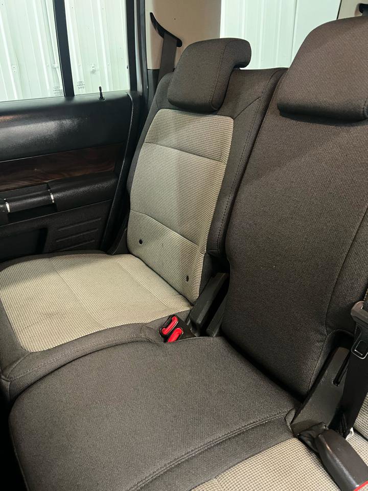Used 2011 Ford Flex SEL image 27