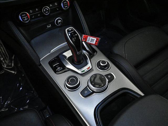 Used 2024 Alfa Romeo Stelvio AWD image 12