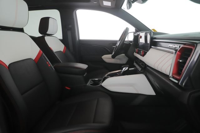 Used 2024 GMC Canyon AT4X image 30